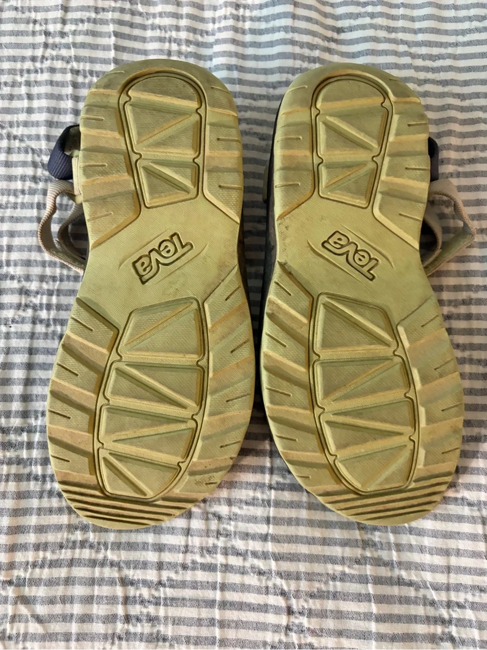 Boys Teva- Size 3